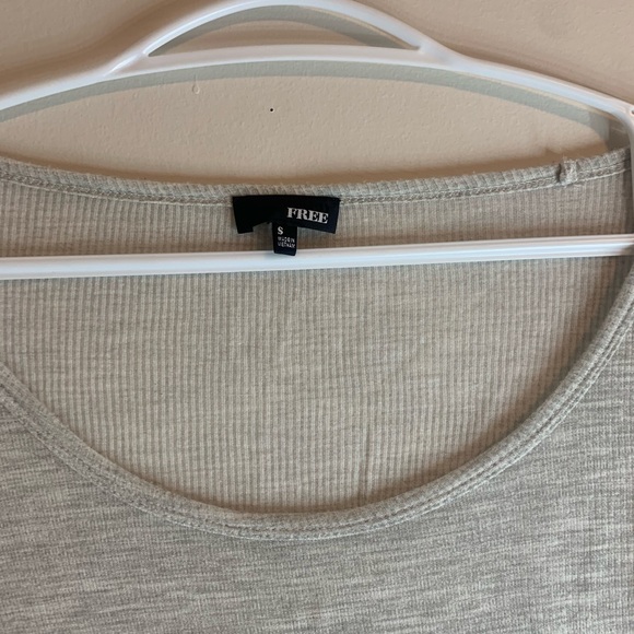Aritzia long sleeve - Picture 2 of 3